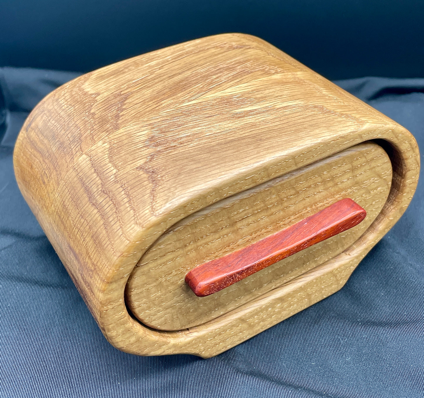 Oak/Padauk oval jewelry box