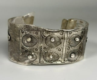 SS glitter and balls cuff