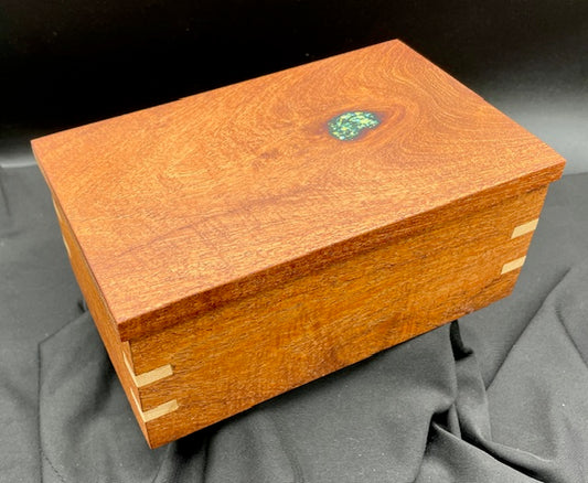 Caja de joyería de mezquite macizo con forro de cuero