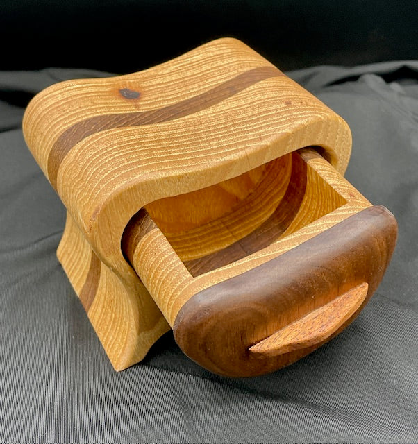 Walnut faced oak jewelry box