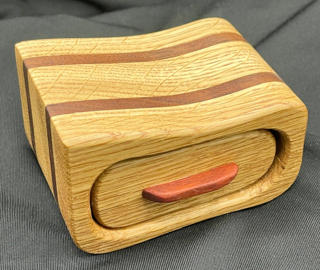 Mini oak/walnut ring box