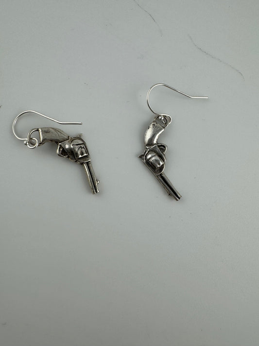 Pendientes de pistola