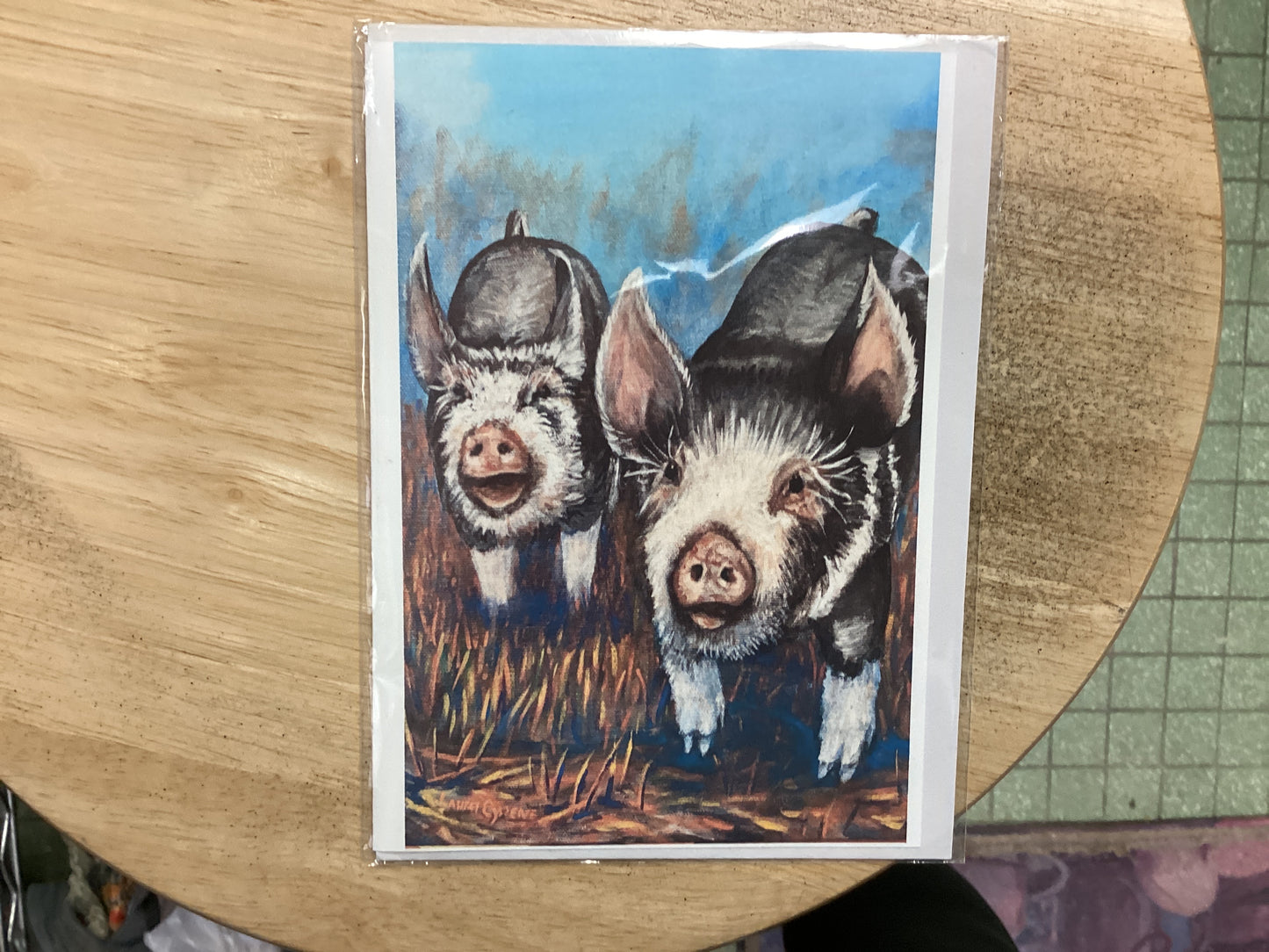 Two Happy Pigs Card A29